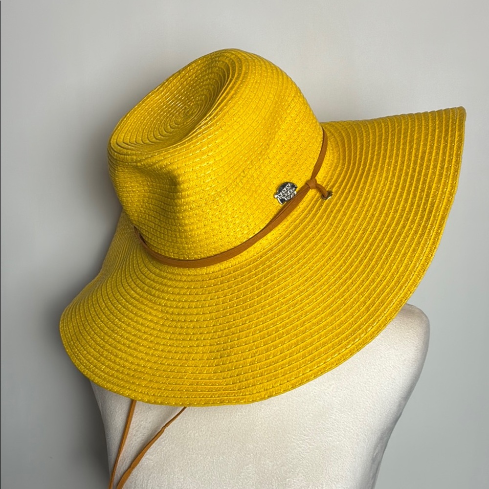 Banana Boat UPF 50+ Bright Yellow Sun Hat with Chin Strap - Picture 9 of 12